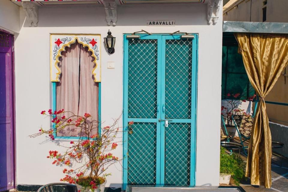 Gypsy Child Lake Hostel Udaipur Exterior foto
