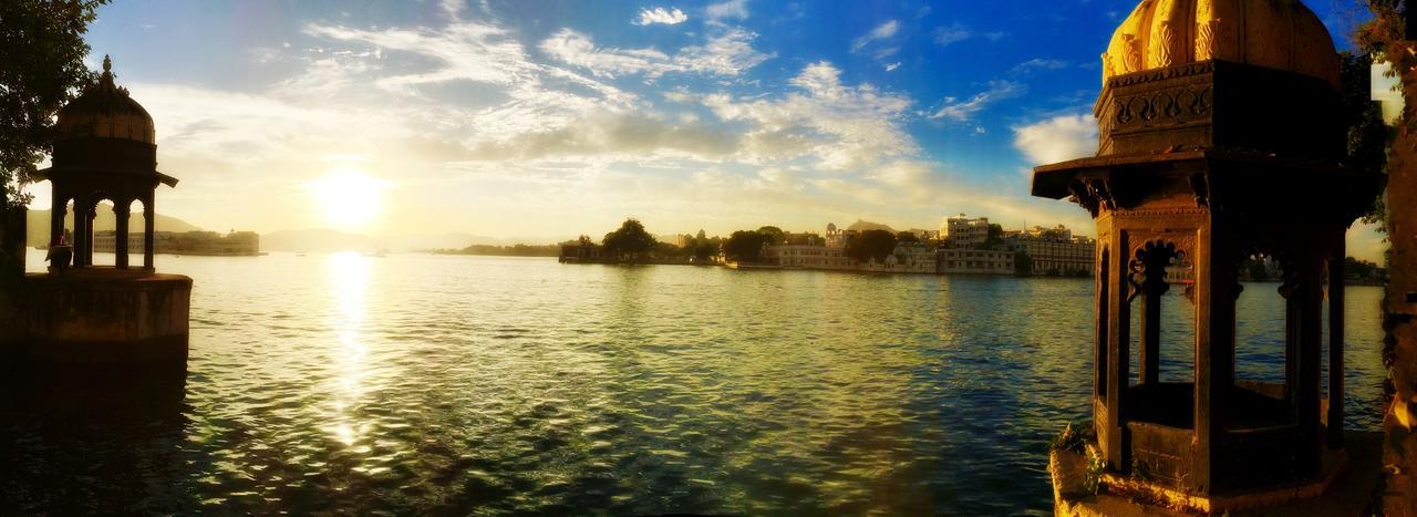 Gypsy Child Lake Hostel Udaipur Exterior foto